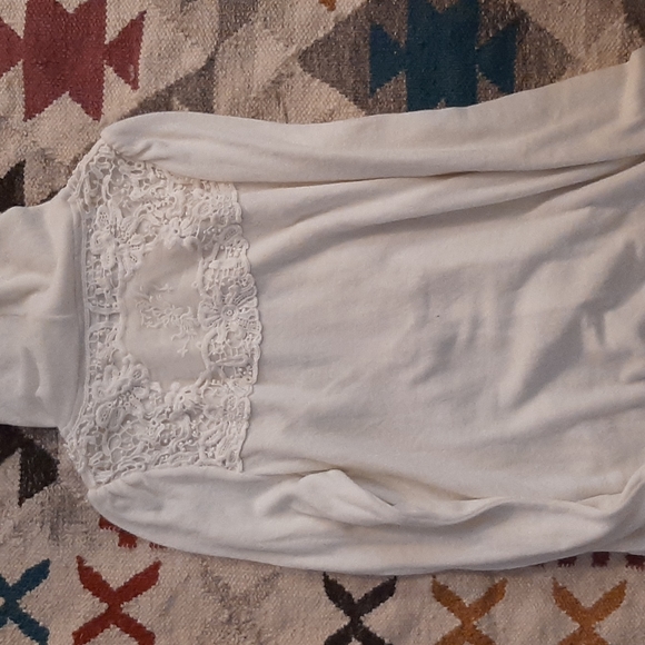 White Lace Turtleneck - Picture 2 of 3